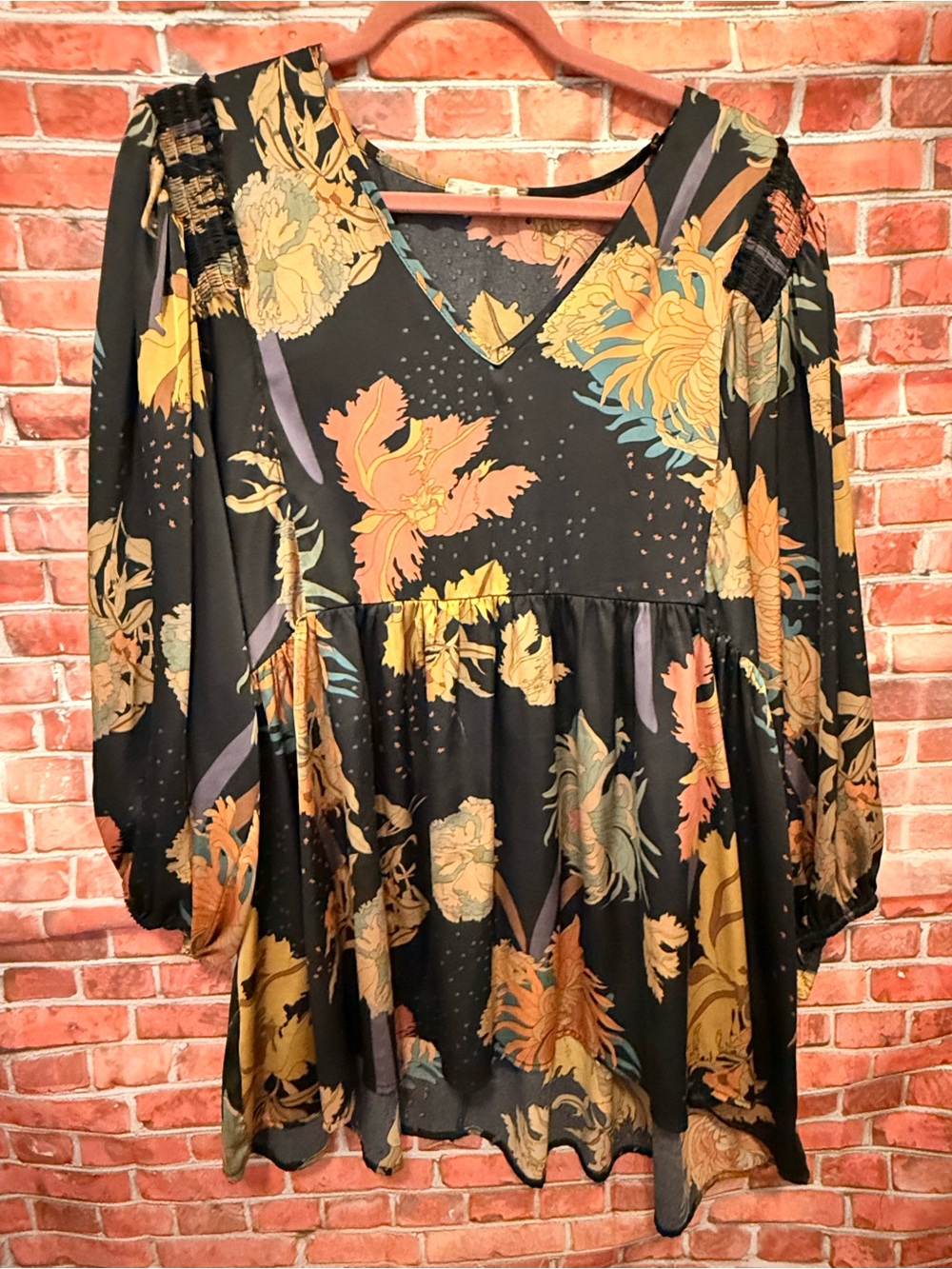 entro Coral and Black Floral Mixed-Print Blouse